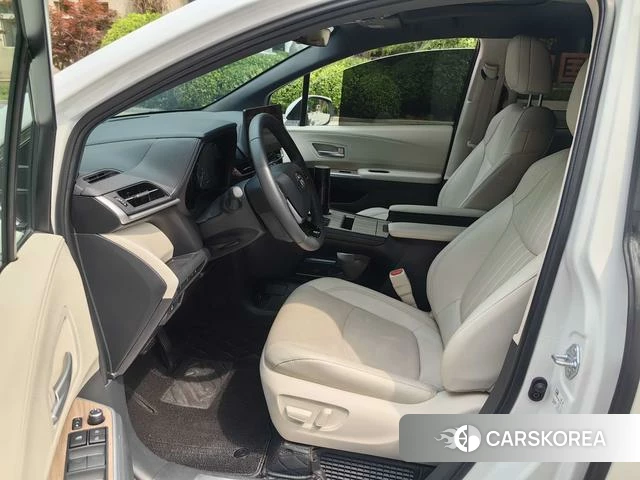 Toyota Saina id 4276114 из Китая 13