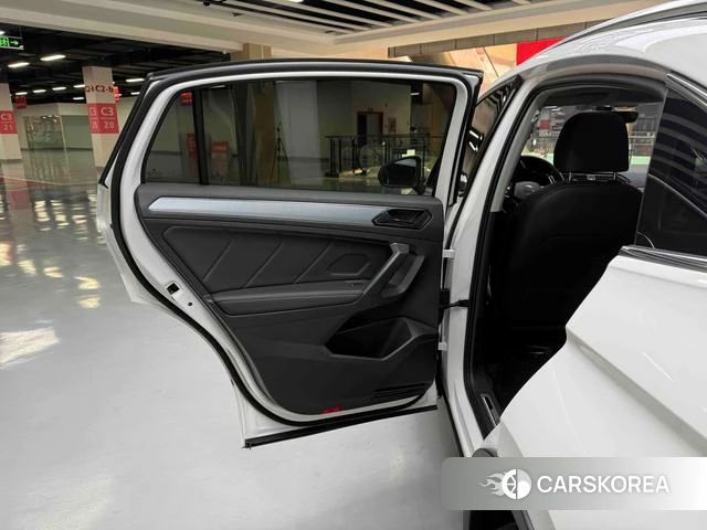 Volkswagen Tiguan X id 4260129 из Китая 13