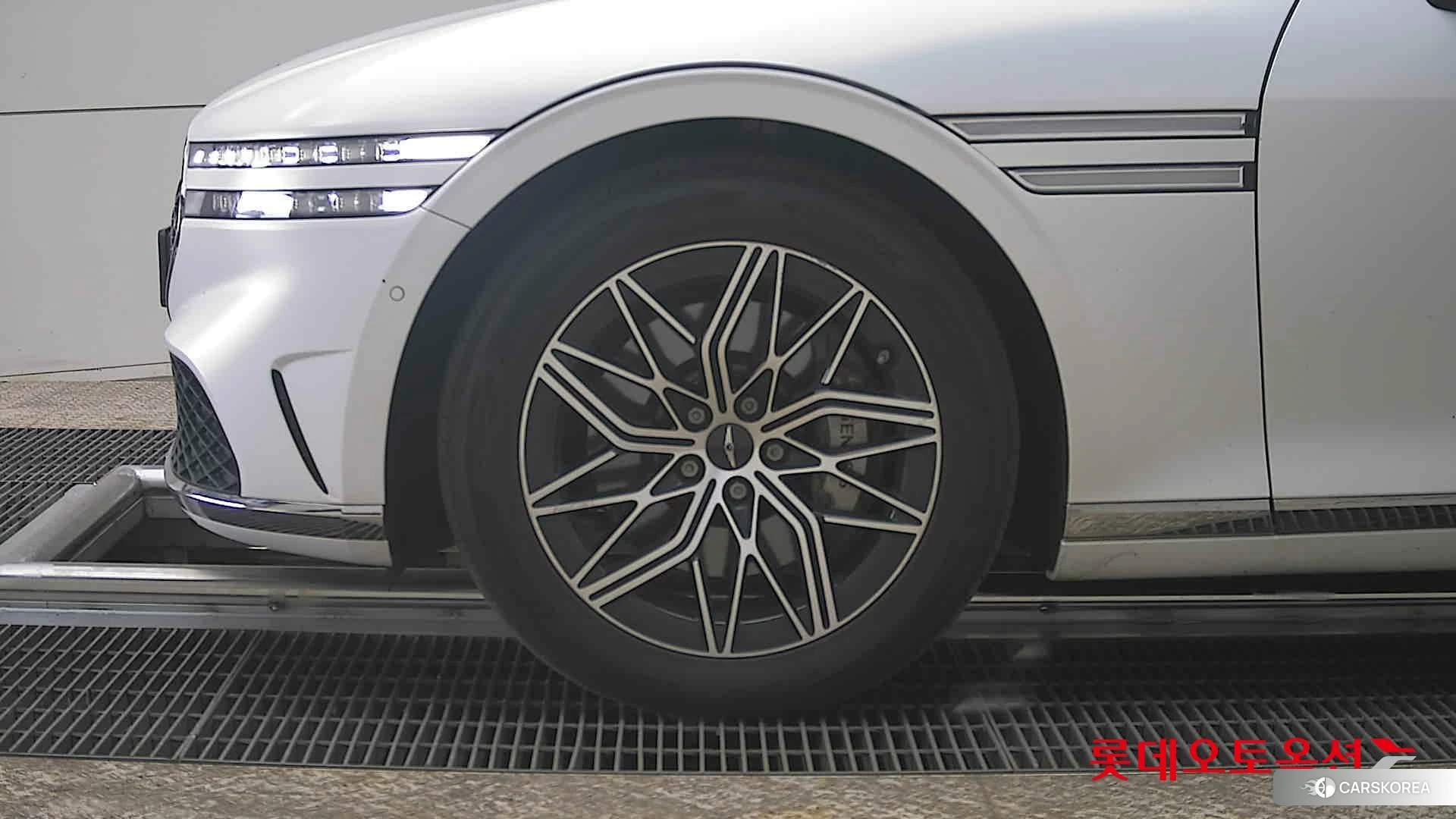 Hyundai G90 id 3869309 из Кореи 13