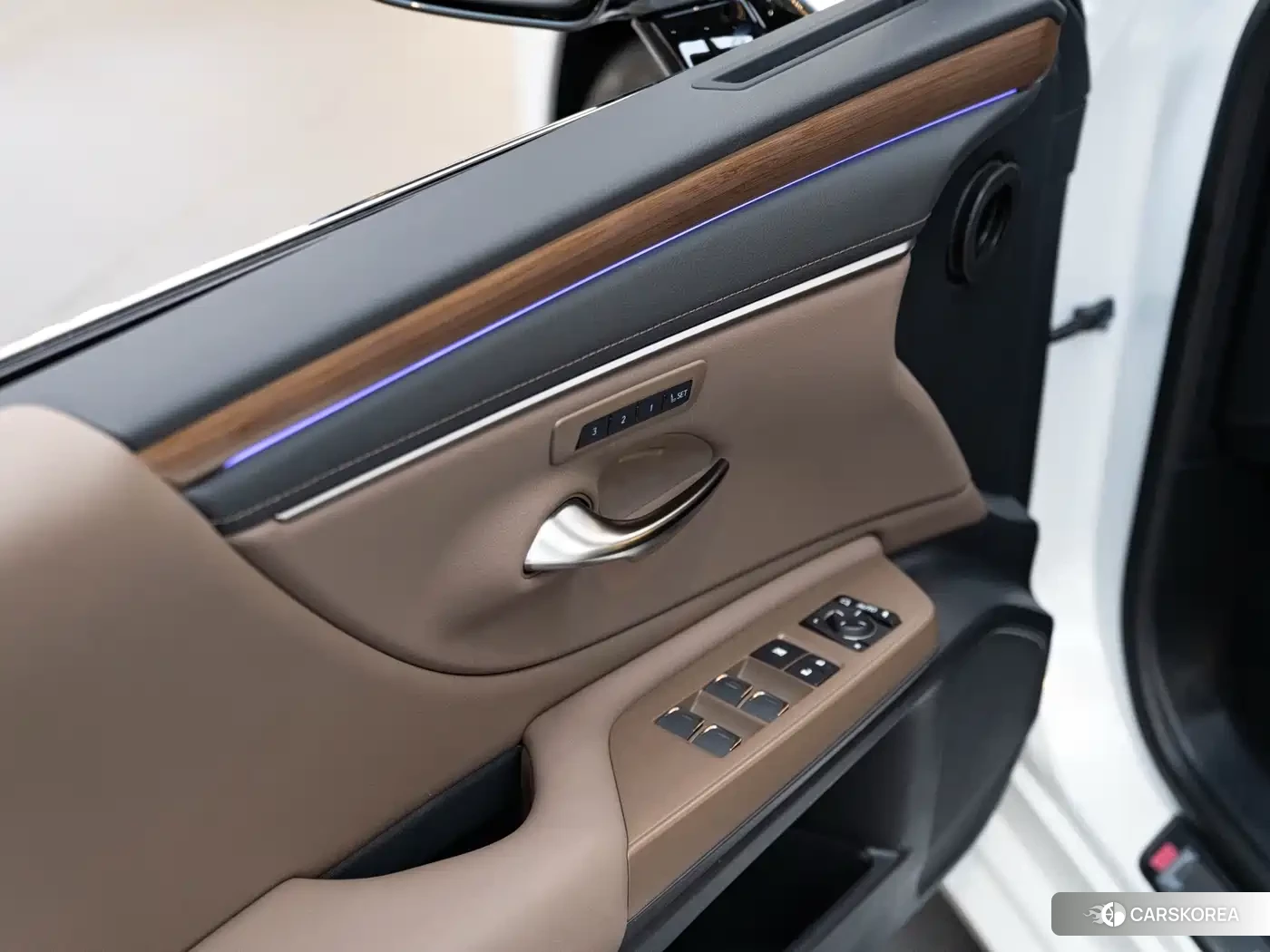 Lexus ES id 4583697 из Китая 13