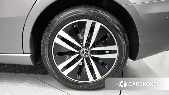 Mercedes-Benz A-Class W177 id 4636910 из Кореи 13