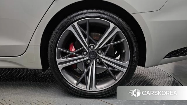 Genesis The New G70 id 4494205 из Кореи 13