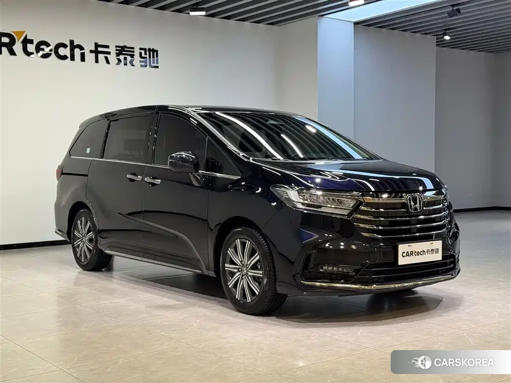 Honda Odyssey id 4515448 из Китая 13