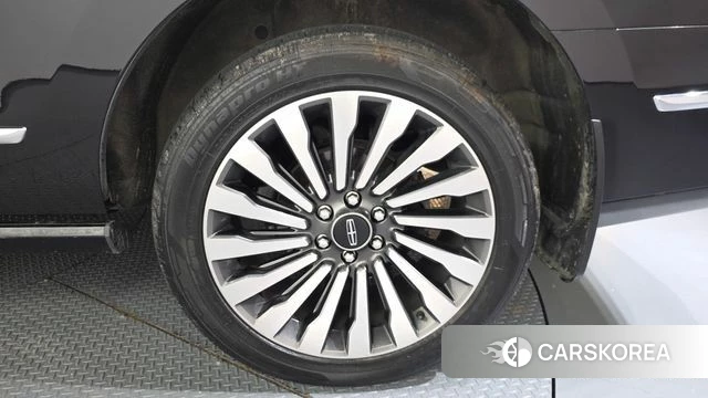 Lincoln Navigator 4th generation id 4619418 из Кореи 13