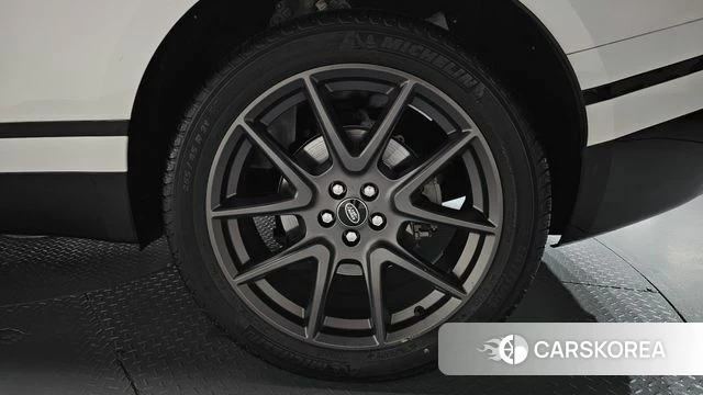 Land Rover Range Rover Velar id 4481331 из Кореи 13