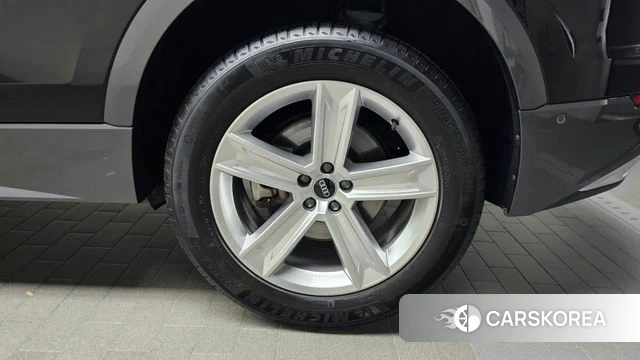 Audi Q8 (4M) id 4609055 из Кореи 13