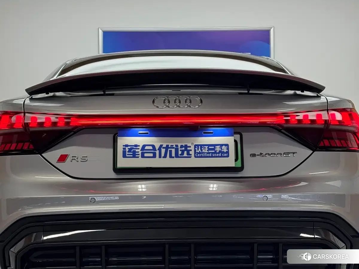 Audi e-tron GT id 4554074 из Китая 13