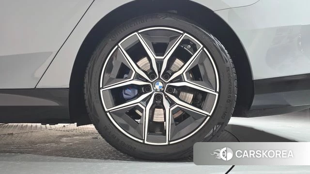 BMW i5 (G60) id 4612263 из Кореи 13