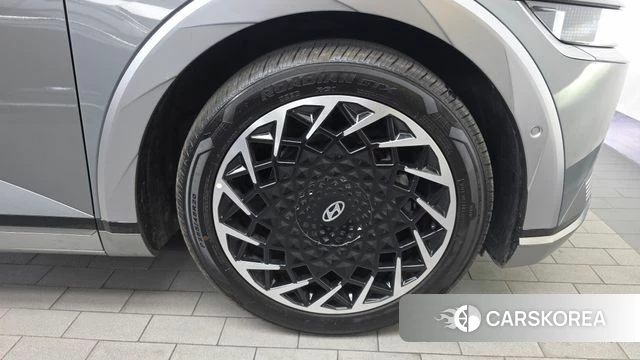 Hyundai Ionic 5 id 4936381 из Кореи 13