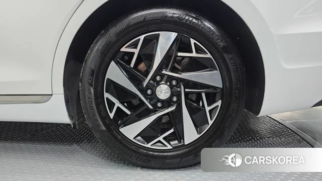 Hyundai The New Grandeur IG Hybrid id 4428780 из Кореи 13
