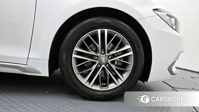 Hyundai Grandeur IG id 4339819 из Кореи 13