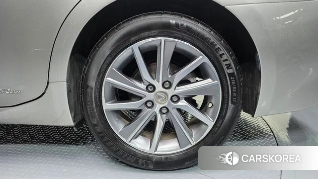 Lexus New ES300h id 4626447 из Кореи 13