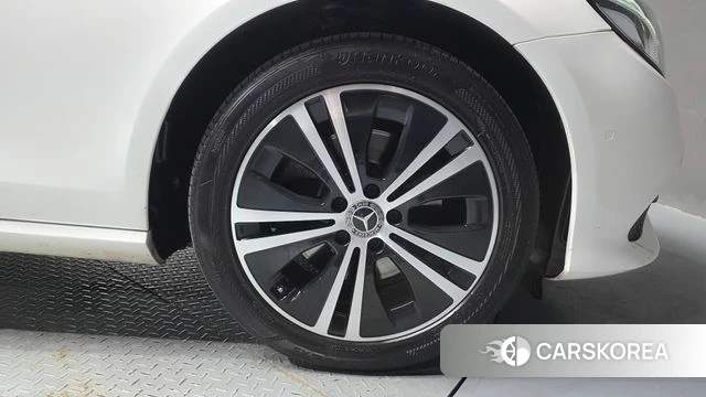Mercedes-Benz E-Class W213 id 4344951 из Кореи 13