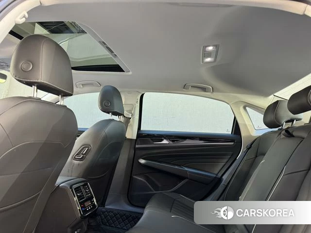 Volkswagen Passat id 4276152 из Китая 13