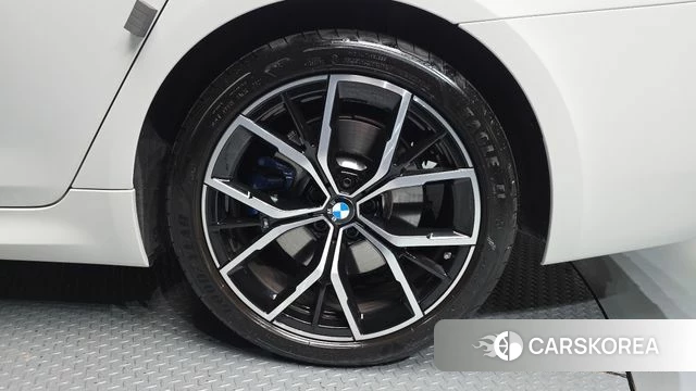 BMW 5 Series (G30) id 4195987 из Кореи 13