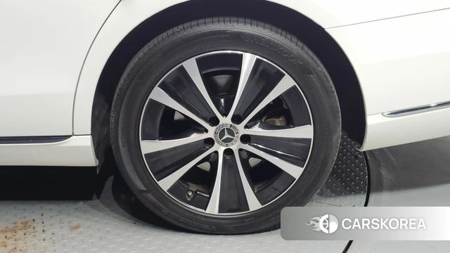 Mercedes-Benz E-Class W213 id 4689011 из Кореи 13