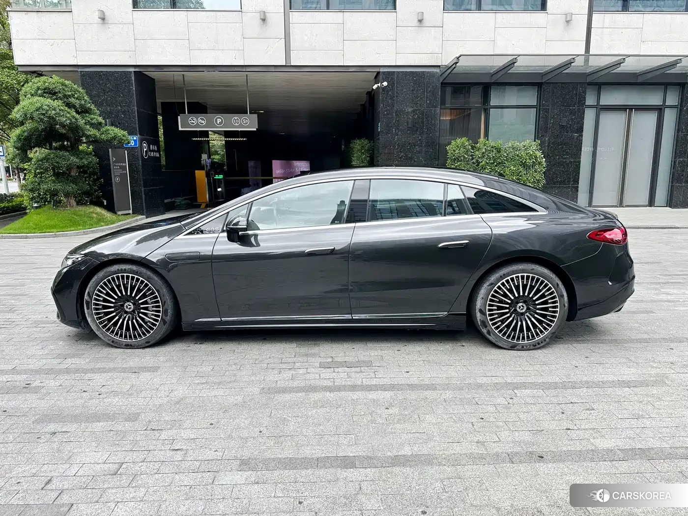 Mercedes-Benz EQS id 4554015 из Китая 13