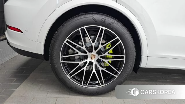 Porsche Cayenne (PO536) id 4853659 из Кореи 13
