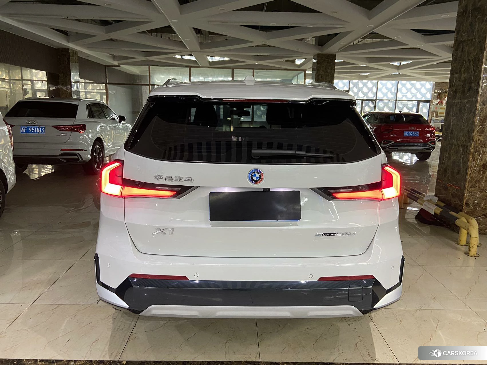 BMW X1 id 4479240 из Китая 13