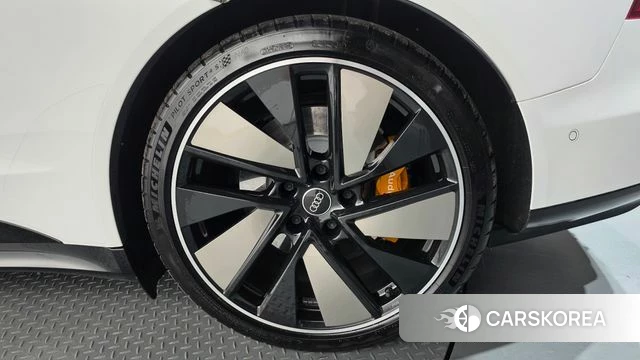 Audi e-Tron GT id 4835155 из Кореи 13