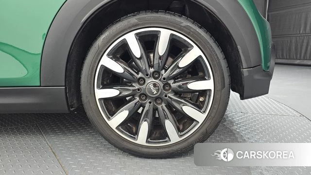 Mini Cooper S id 4740988 из Кореи 13