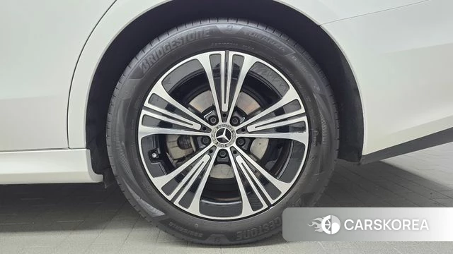 Mercedes-Benz E-Class W214 id 4655828 из Кореи 13