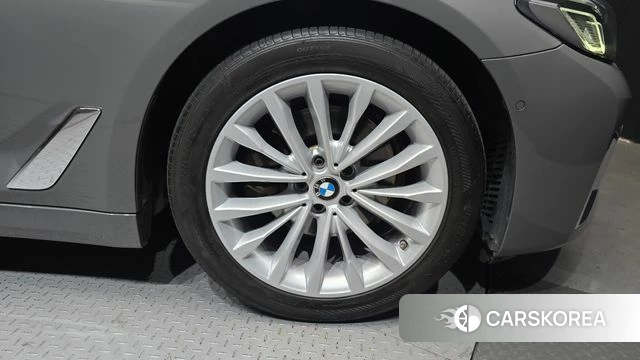 BMW 5 Series (G30) id 4793955 из Кореи 13