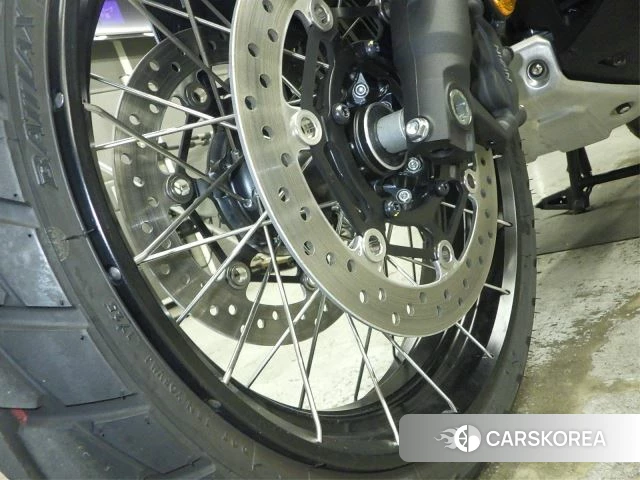 Honda X-ADV 750 id 4184952 из Японии 13