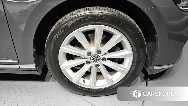 Volkswagen Passat GT (B8) id 4429460 из Кореи 13