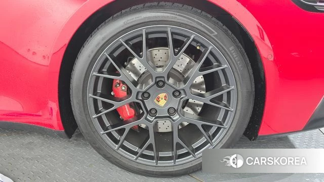 Porsche 911(992) id 4612189 из Кореи 13