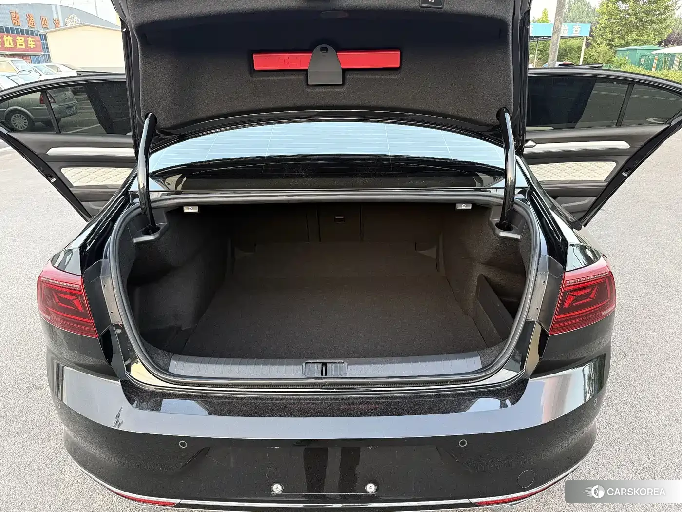 Volkswagen Magotan id 4553912 из Китая 13