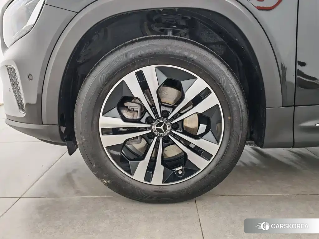 Mercedes-Benz GLB id 4553980 из Китая 13