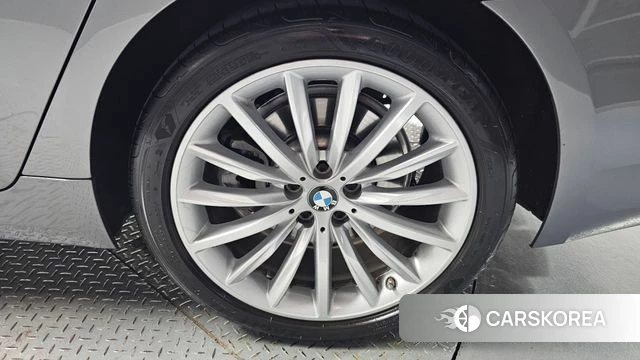 BMW 5 Series (G30) id 4739859 из Кореи 13