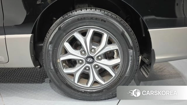 Hyundai The New Grand Starex id 4203070 из Кореи 13