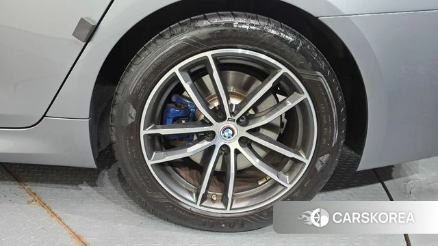 BMW 5 Series (G30) id 4650504 из Кореи 13