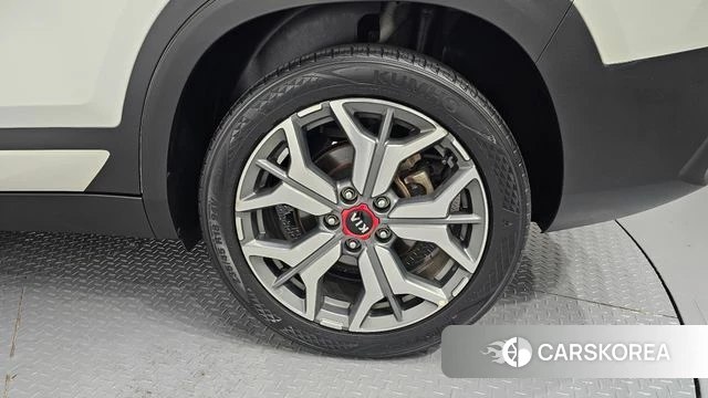 Kia Seltos id 4894925 из Кореи 13