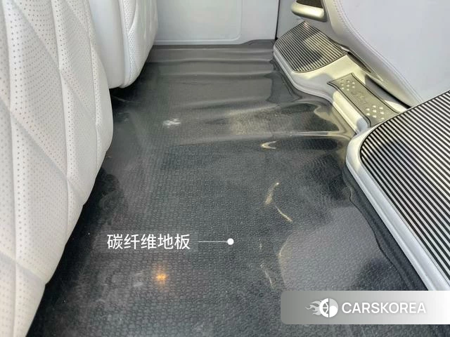 Mercedes-Benz V-class id 4263322 из Китая 13