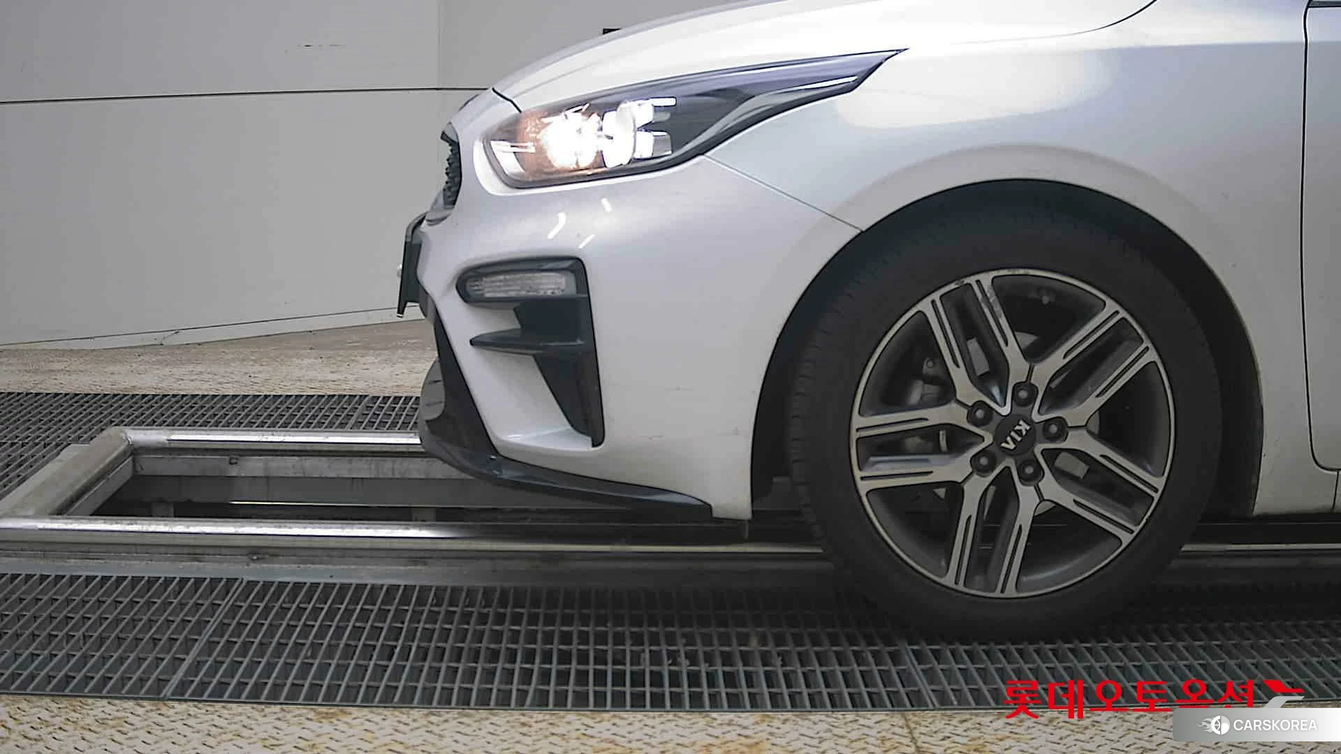 Kia K3 id 4296859 из Кореи 13