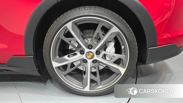 Porsche Taycan id 4369774 из Кореи 13