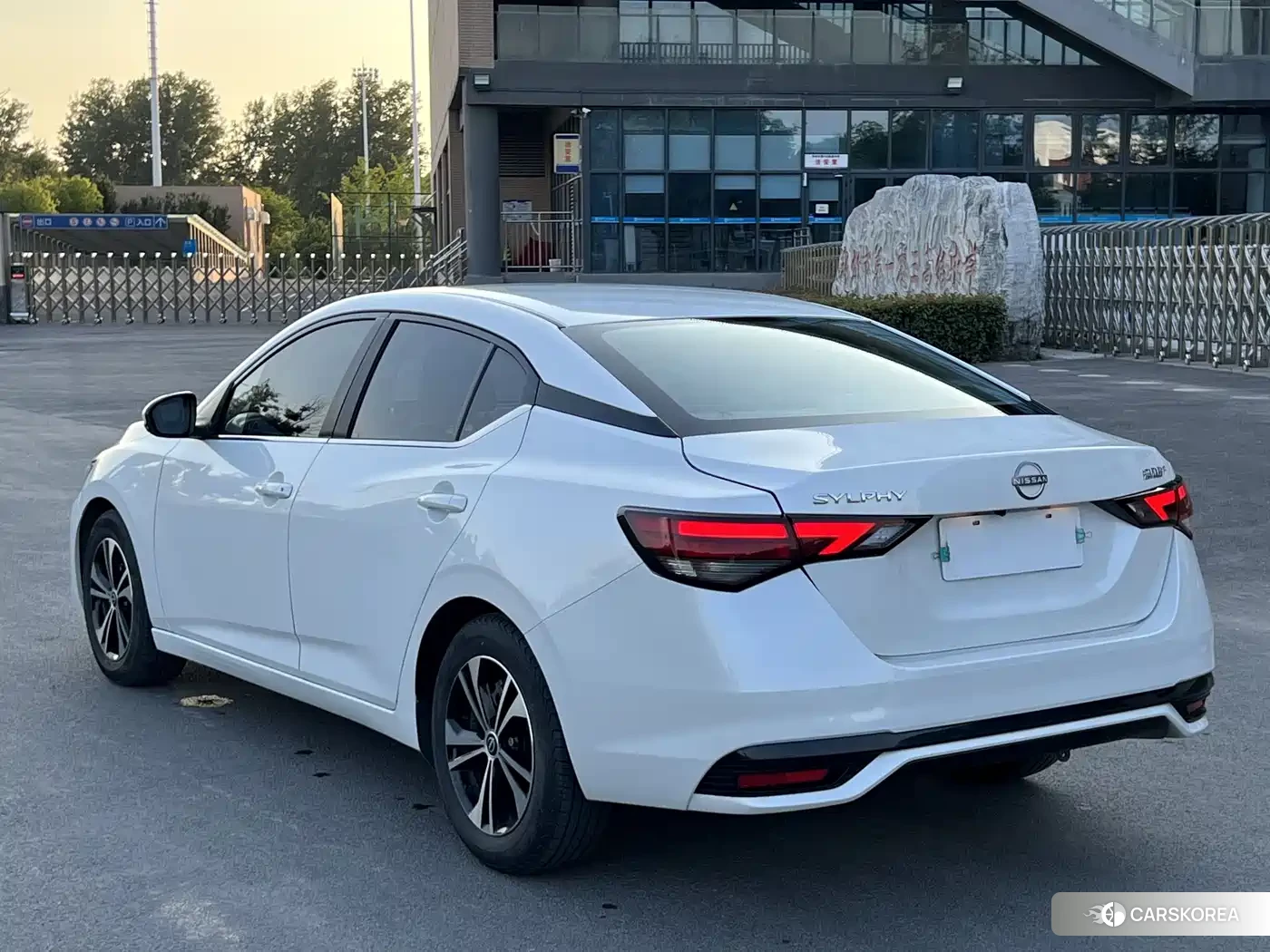 Nissan Sylphy id 4553834 из Китая 13