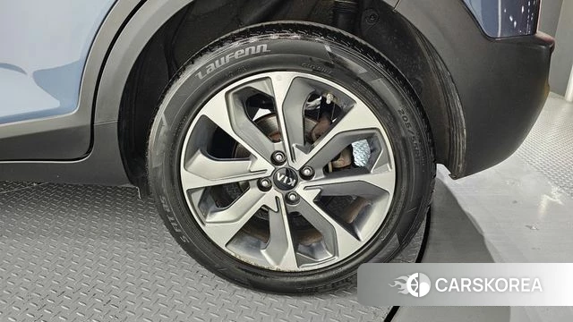 Kia Stonic id 4246220 из Кореи 13
