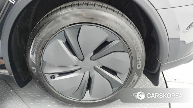 Tesla Model Y id 4505267 из Кореи 13