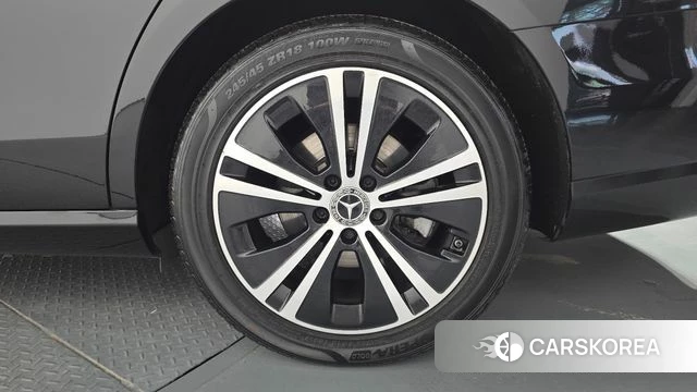 Mercedes-Benz E-Class W213 id 4187438 из Кореи 13