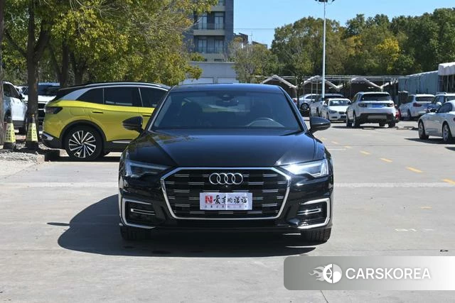 Audi A6L id 4239945 из Китая 13