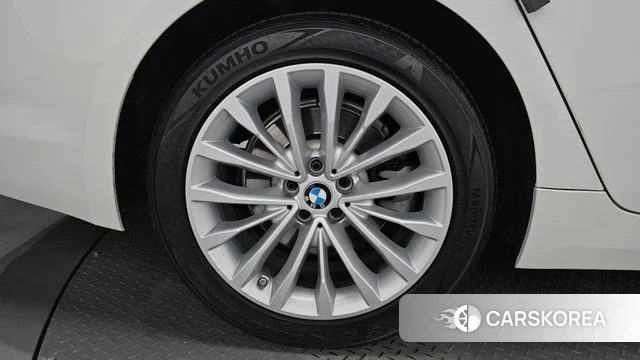 BMW 5 Series (G30) id 4417298 из Кореи 13