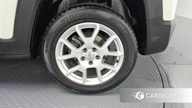 Jeep Renegade id 4495730 из Кореи 13