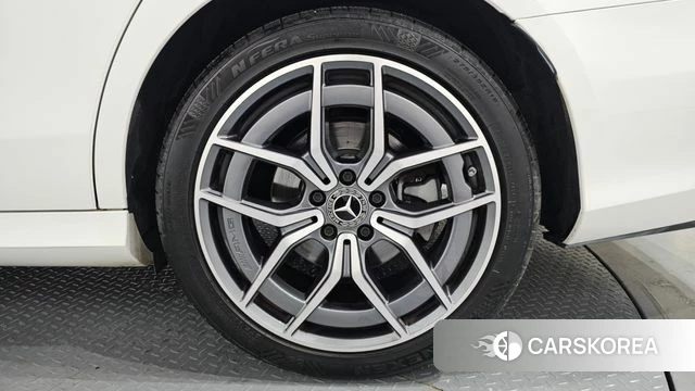 Mercedes-Benz E-Class W213 id 4749515 из Кореи 13