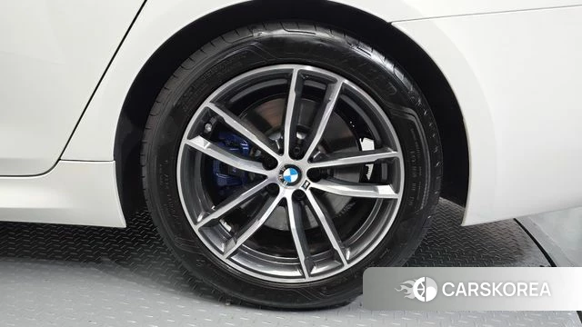 BMW 5 Series (G30) id 4768466 из Кореи 12