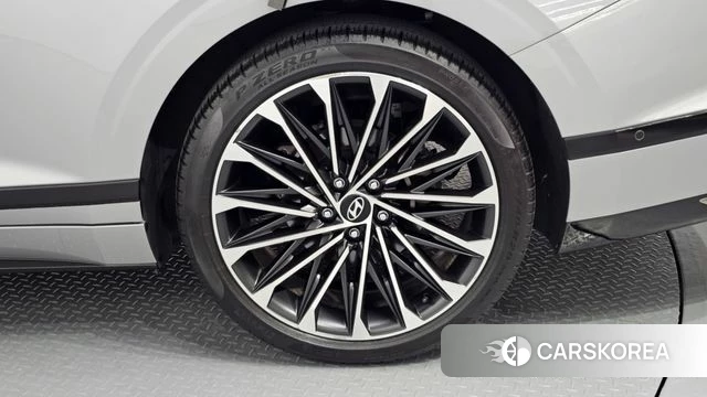 Hyundai Grandeur Hybrid (GN7) id 4395220 из Кореи 13