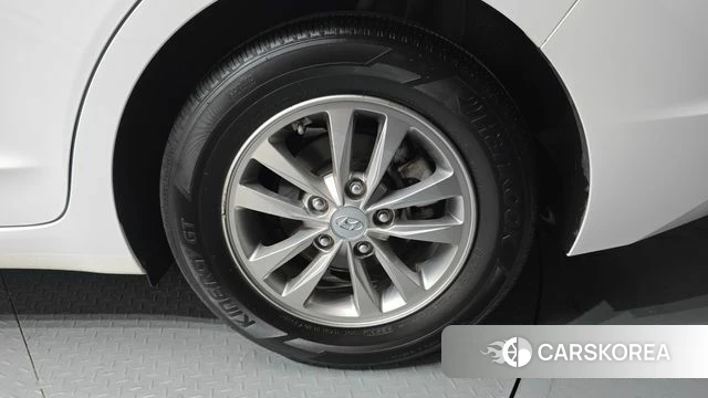 Hyundai The New Avante AD id 4417161 из Кореи 13